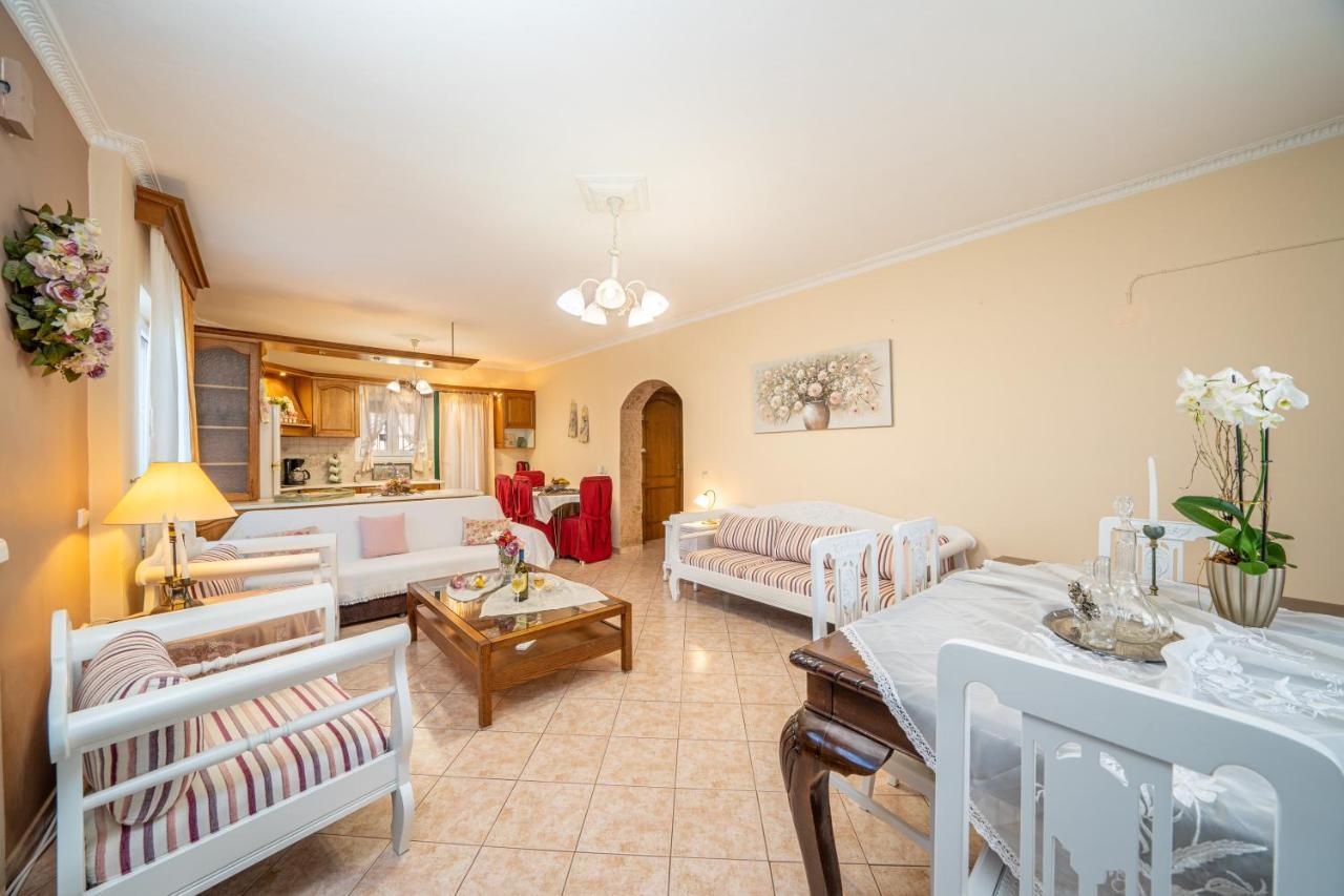 Artemis Superb 2 Bedroom Apartment 700 M Away From The Beach Minia Eksteriør bilde