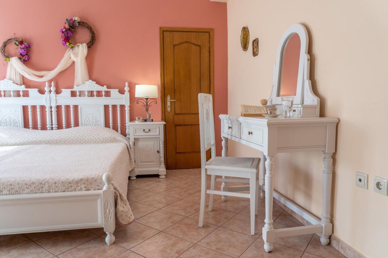 Artemis Superb 2 Bedroom Apartment 700 M Away From The Beach Minia Eksteriør bilde